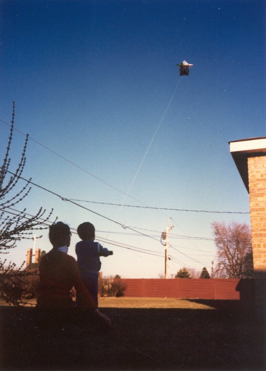 Green Giant kite in the air, 1987